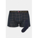 Conjunto para homem Tommy Hilfiger boxers e meias numa caixa de oferta (UM0UM01996 0UI)