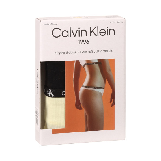 2PACK Tanga para mulher Calvin Klein multicolorido (QD3990E-BP5)